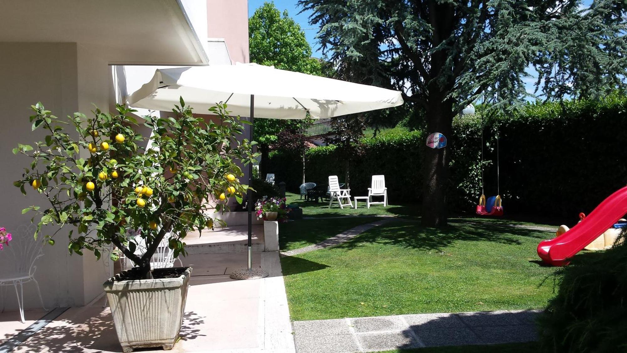 B&B Villa Bianca Sona Bagian luar foto