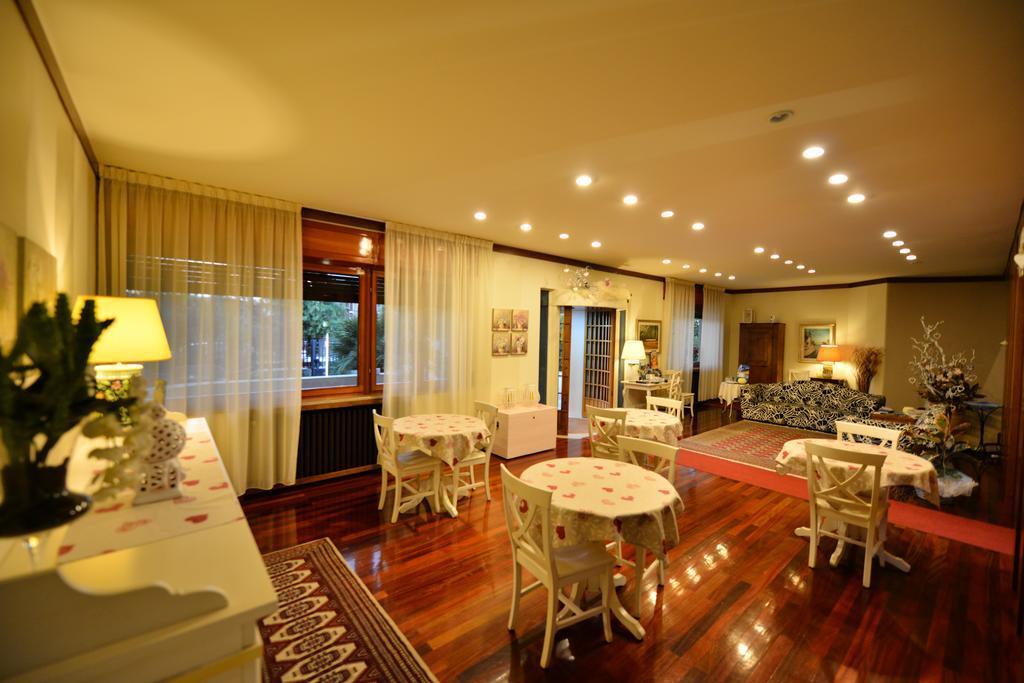 B&B Villa Bianca Sona Bagian luar foto