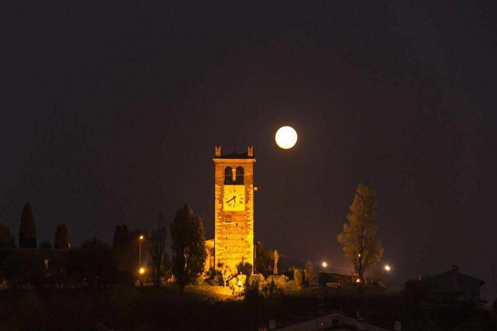 B&B Villa Bianca Sona Bagian luar foto