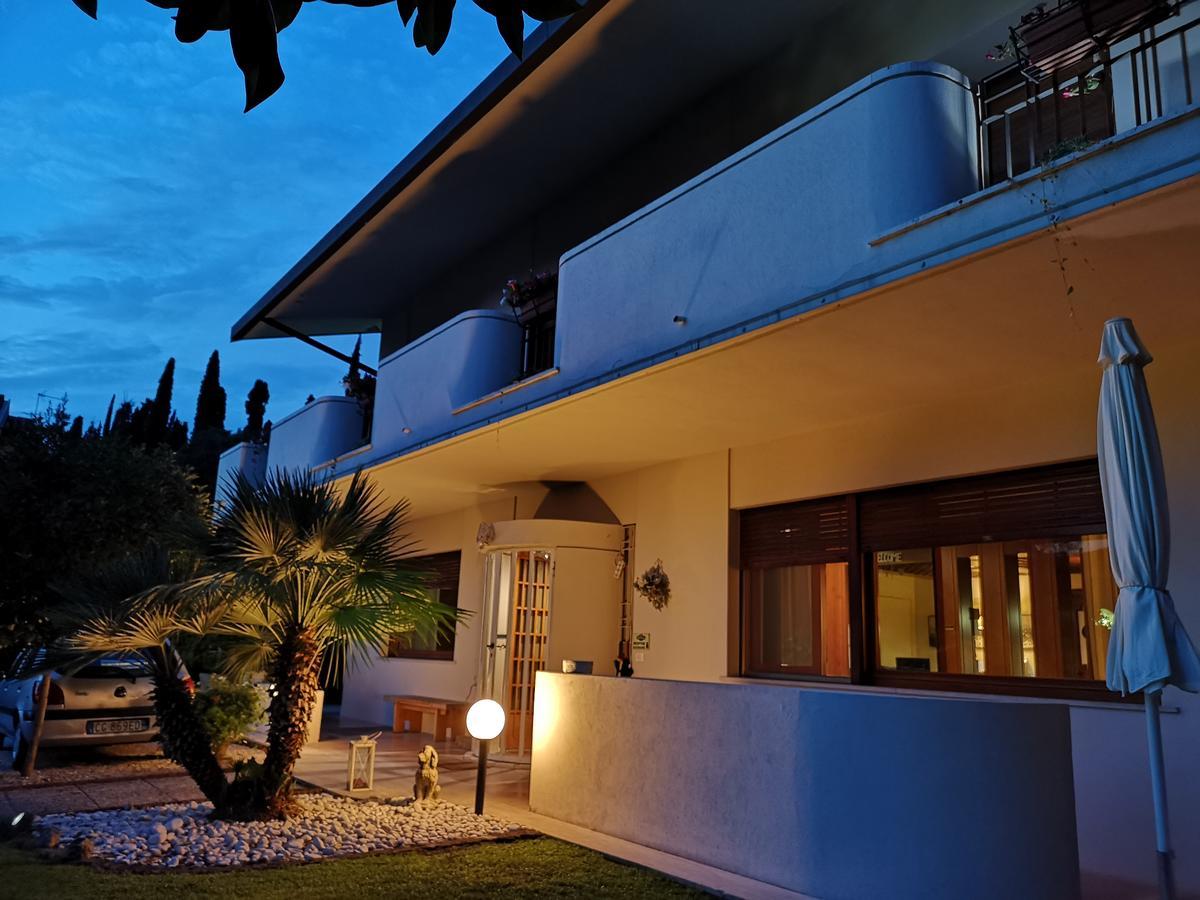B&B Villa Bianca Sona Bagian luar foto
