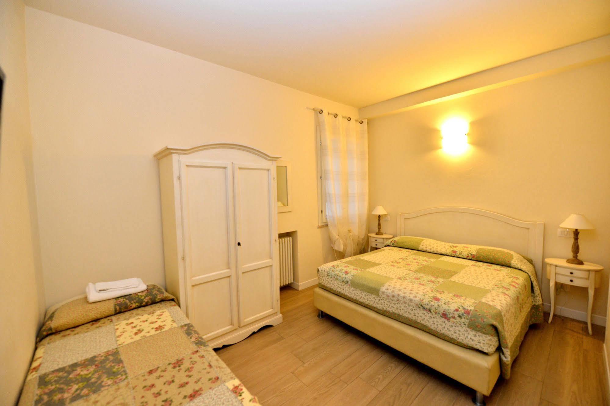 B&B Villa Bianca Sona Bagian luar foto