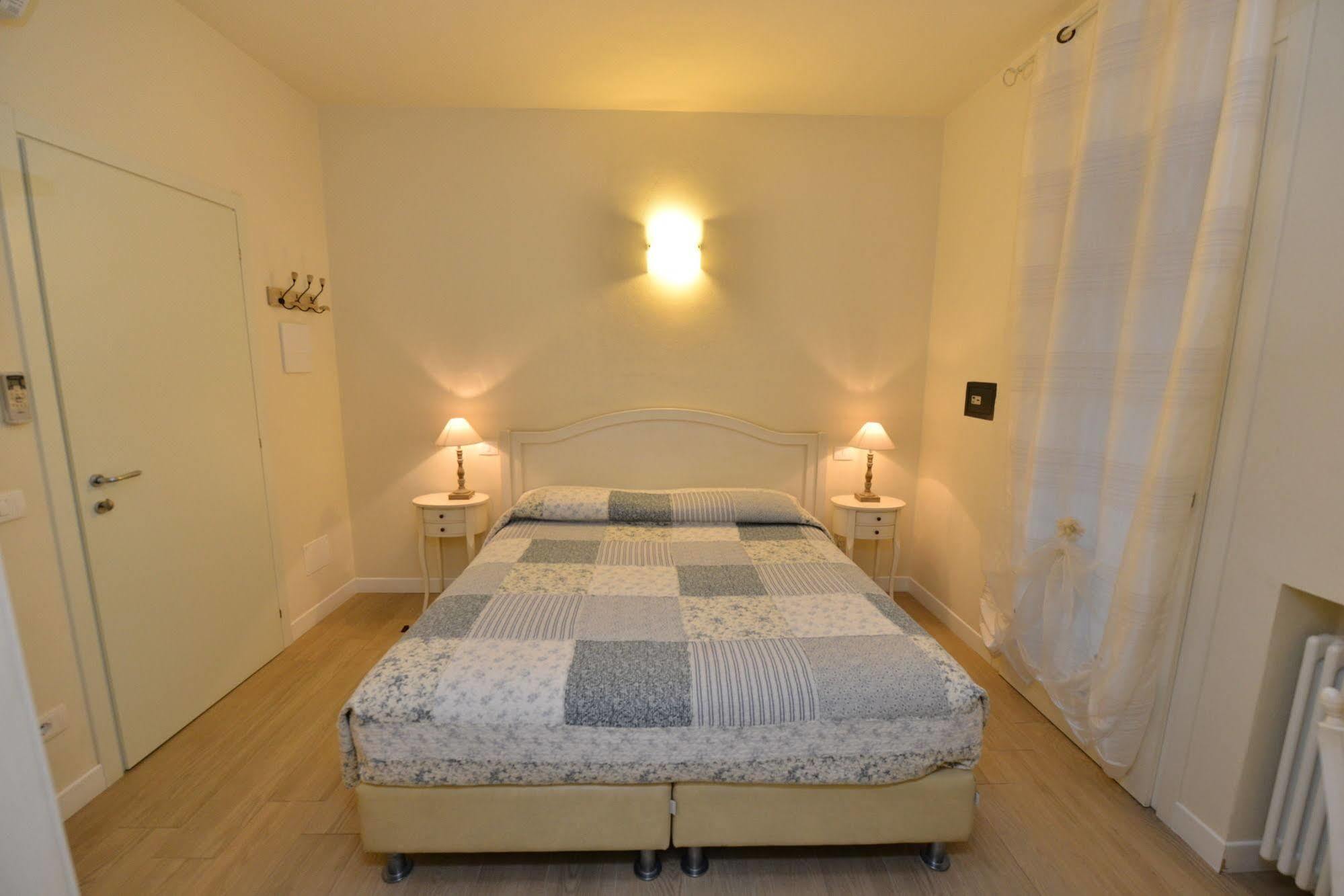 B&B Villa Bianca Sona Bagian luar foto
