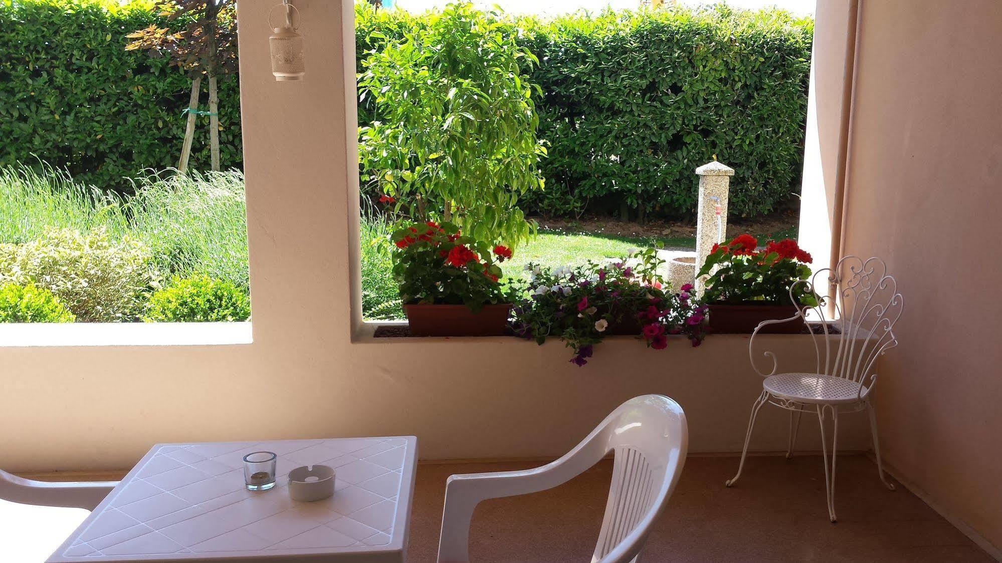 B&B Villa Bianca Sona Bagian luar foto